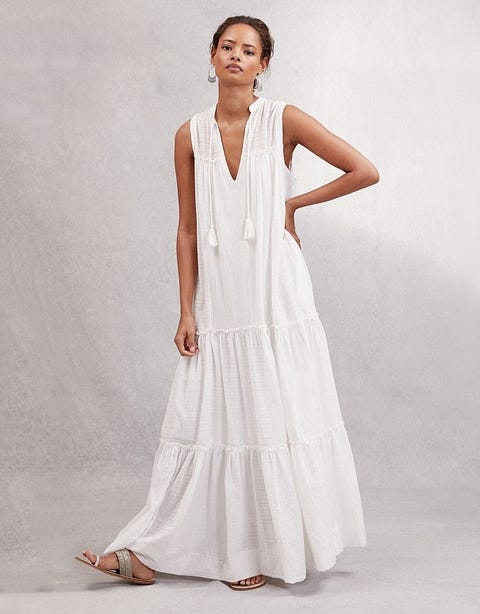 10 Comfortable And Stylish Maxi Dresses To Add To Your Wardrobe