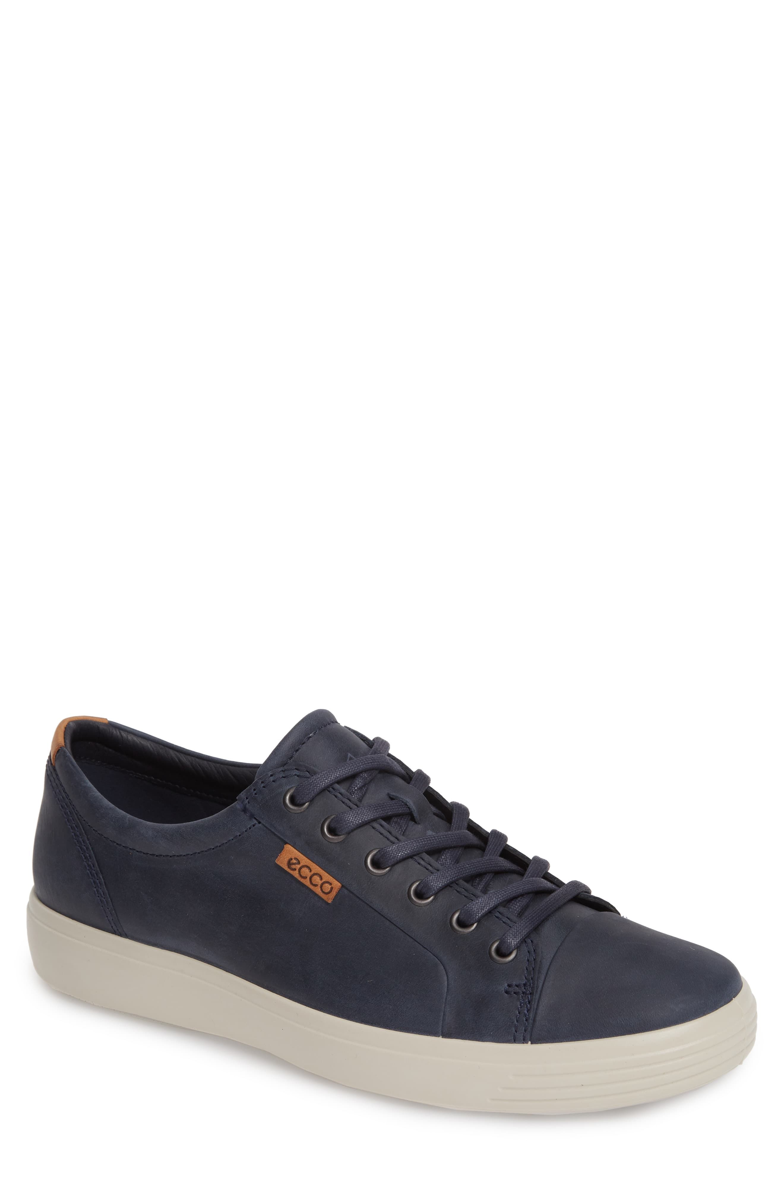Soft VII Lace-Up Sneaker