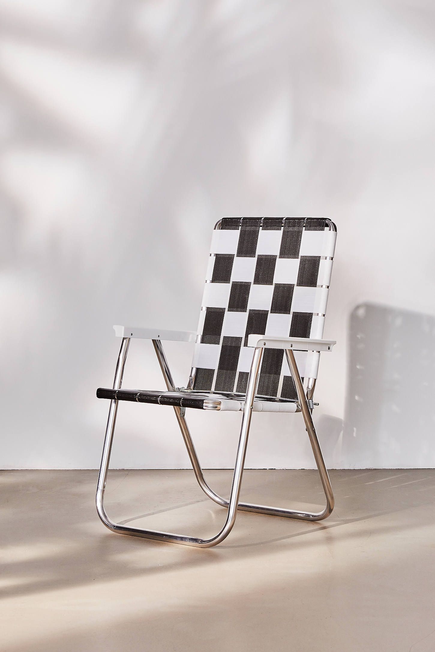 checkerboard picnic chair