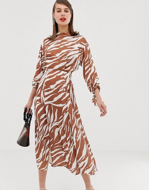 15 Fall Wedding Guest Dresses - What to Wear to a Fall Wedding