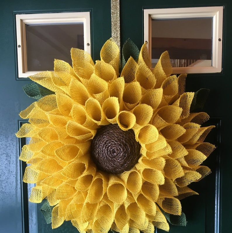 15 Best Fall Wreaths for Your Front Door - Homemade Wreaths for Autumn