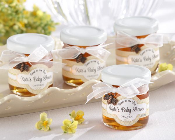 gifts to give guests at baby shower
