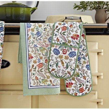 What Is a Tea Towel? Different Ways to Use This Kitchen Cloth - How to ...