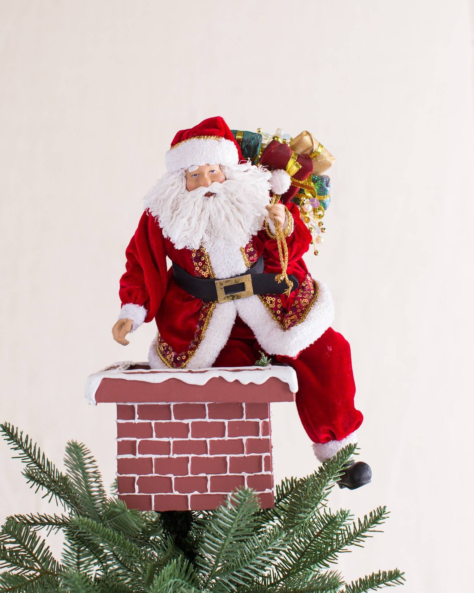 Aparty4u Santa Claus Christmas Tree Topper Santa Claus Hugger for Christmas Tree Decorations 