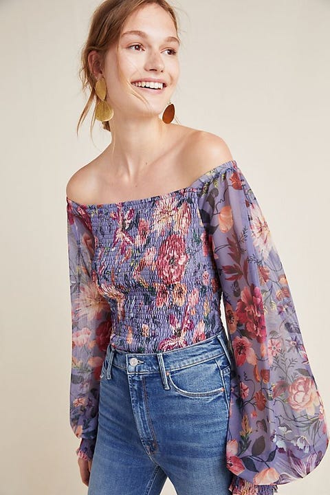 20 Best Senior Picture Outfits 2021 - Cute Outfit Ideas for Senior Photos