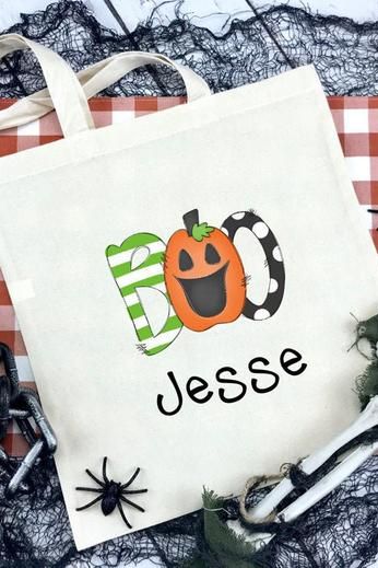 A bag PERFECT for trick-or-treating! New Tourist Totes! 
