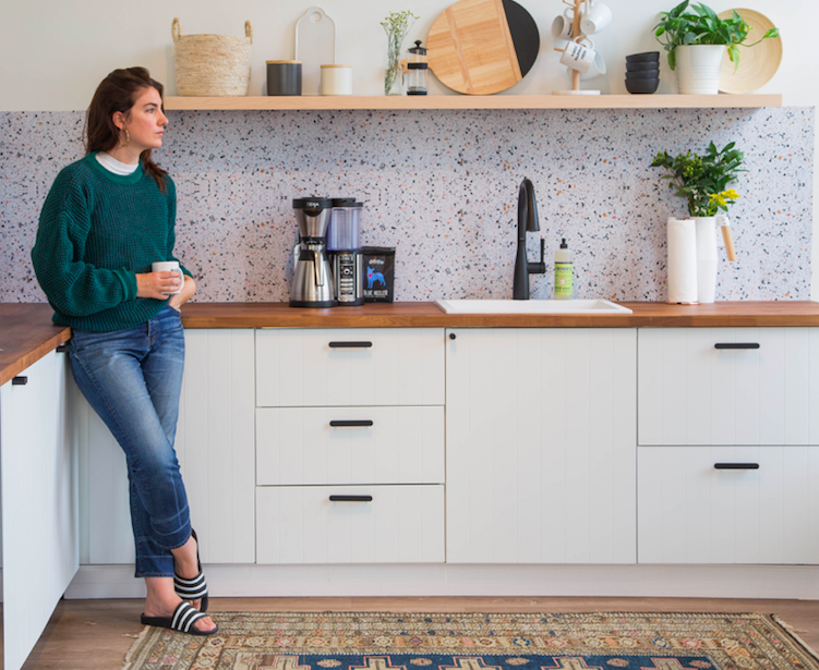 A Designer Gutted Her KitchenThen Made It Feel Like an English Cottage