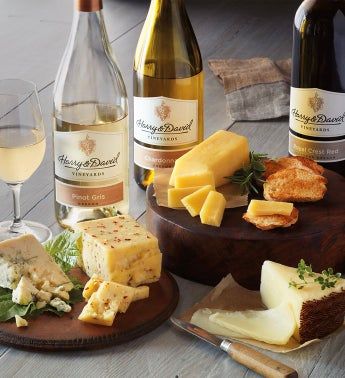 12 Best Wine And Cheese Gift Baskets 2022   1569968255 18 29951 30J 01e V1z 