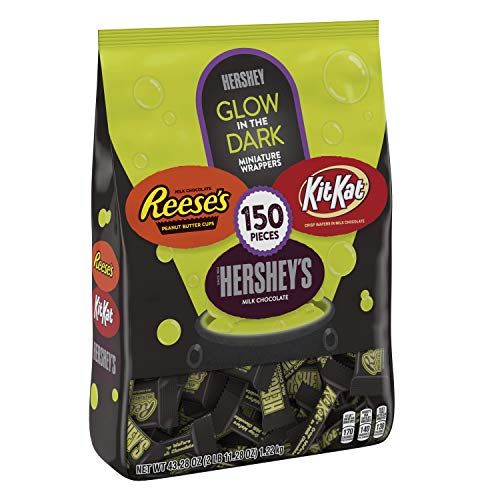 HERSHEY'S Halloween Chocolate Candy, Glow in the Dark Wrapped Variety Mix, (HERSHEY'S, KIT KAT, and REESE'S) 43.28 oz