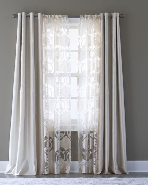 Don Ts Of Choosing Window Treatments, Curtains For Skinny Windows