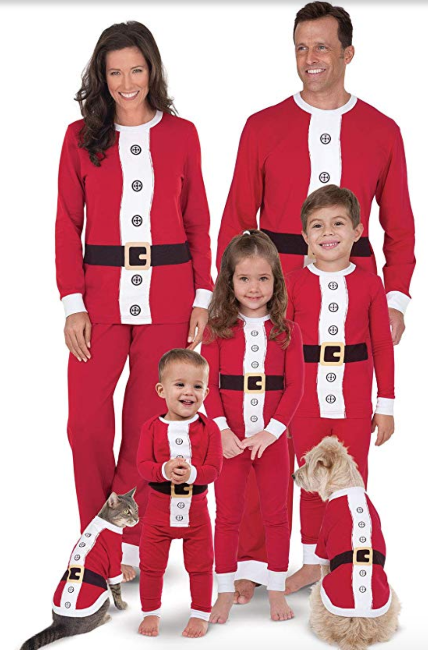 family matching holiday outfits