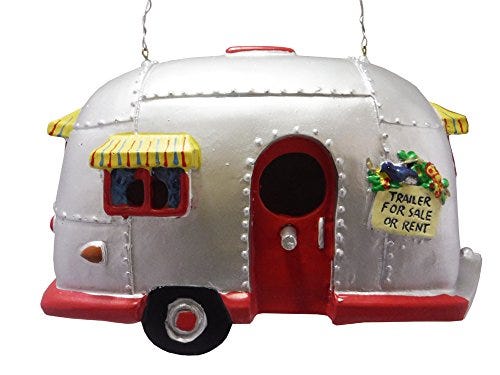 Camper-Style Birdhouse 