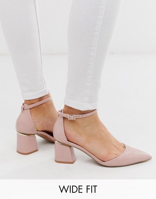 Pointed Mid-Heels 