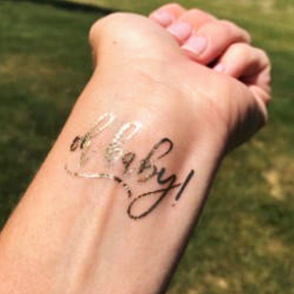 Oh Baby Gold Foil Temporary Tattoo, Set of 50 Oh Baby Gold Foil Temporary Tattoo, Set of 50