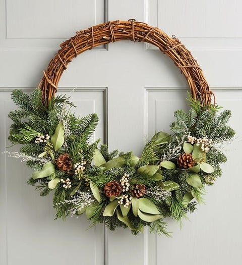 35 Best Christmas Wreaths Stylish Wreath Ideas 35 Best Christmas Wreaths Stylish Wreath Ideas