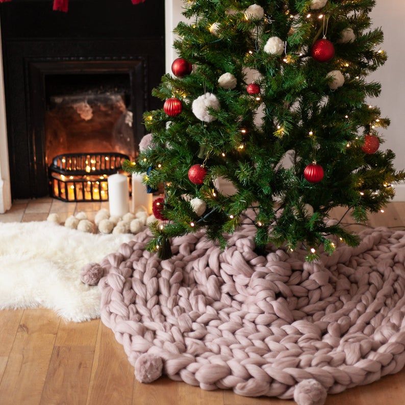 LaurenAstonDesigns Giant Knitted Christmas Tree Skirt
