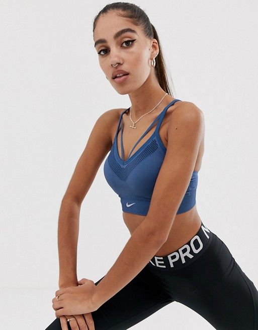 Nike 輕度支撐型瑜伽運動內衣