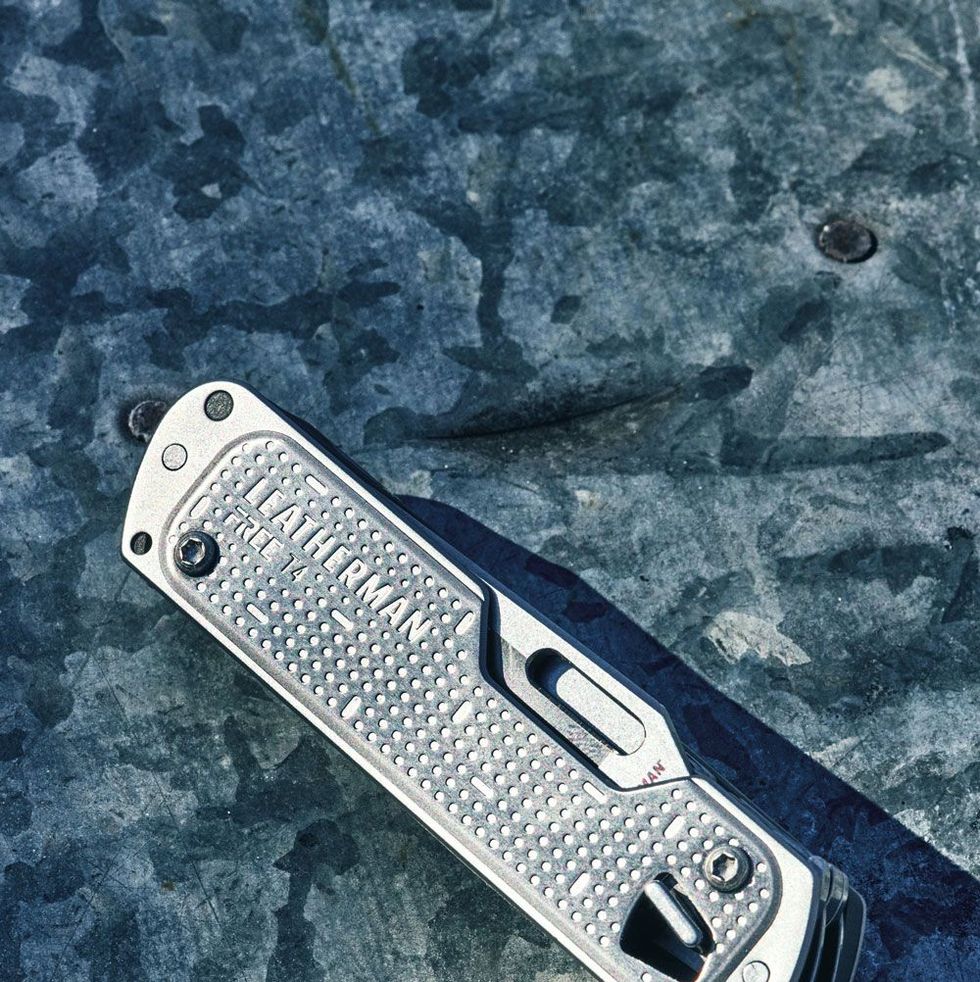 Gear Review: Leatherman Signal and Free T4