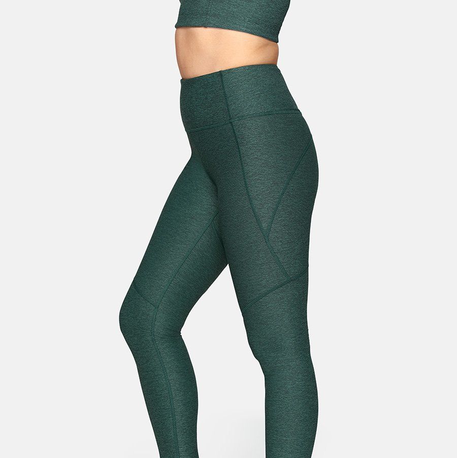 Doing Things Bra Gecko and 7/8 Zoom Leggings in Dark Sky Race Ya Collection  Review : r/OutdoorVoices