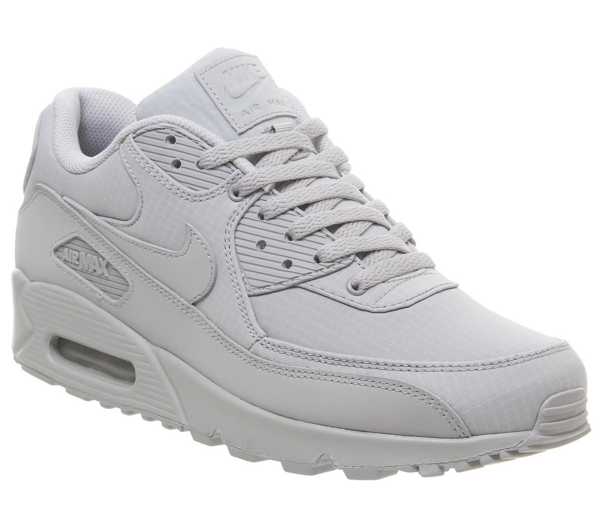 office nike mens trainers