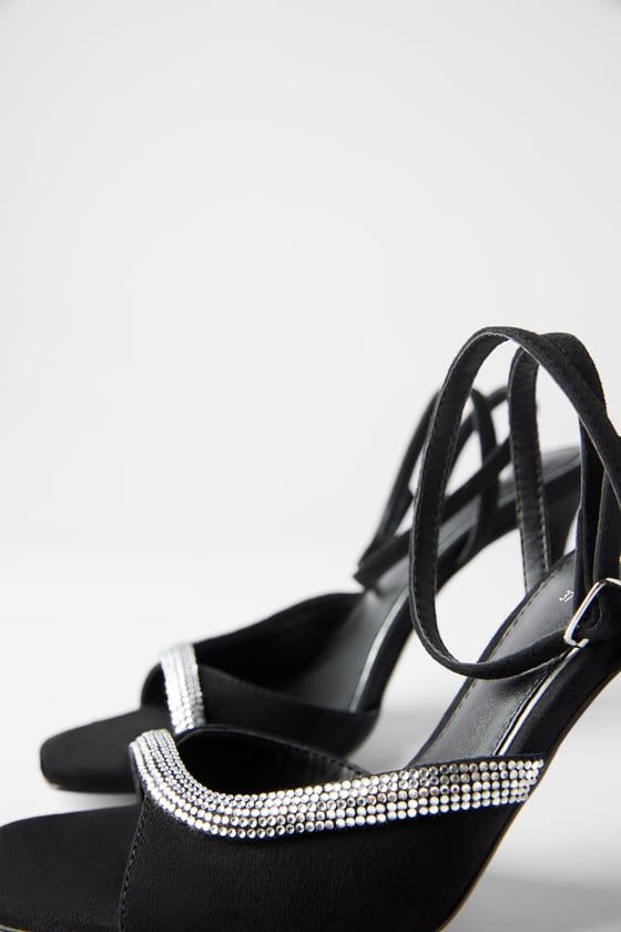 Jewel Strap Sandals  