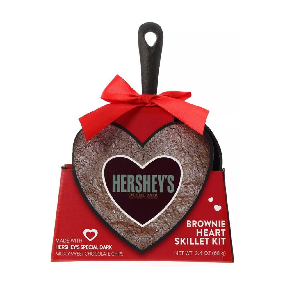 Hershey’s Brownie Heart Skillet Kit