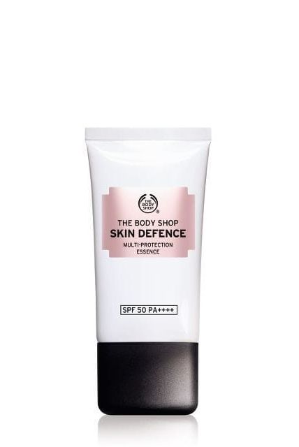 Skin defence Multi-Protection Essence SPF50