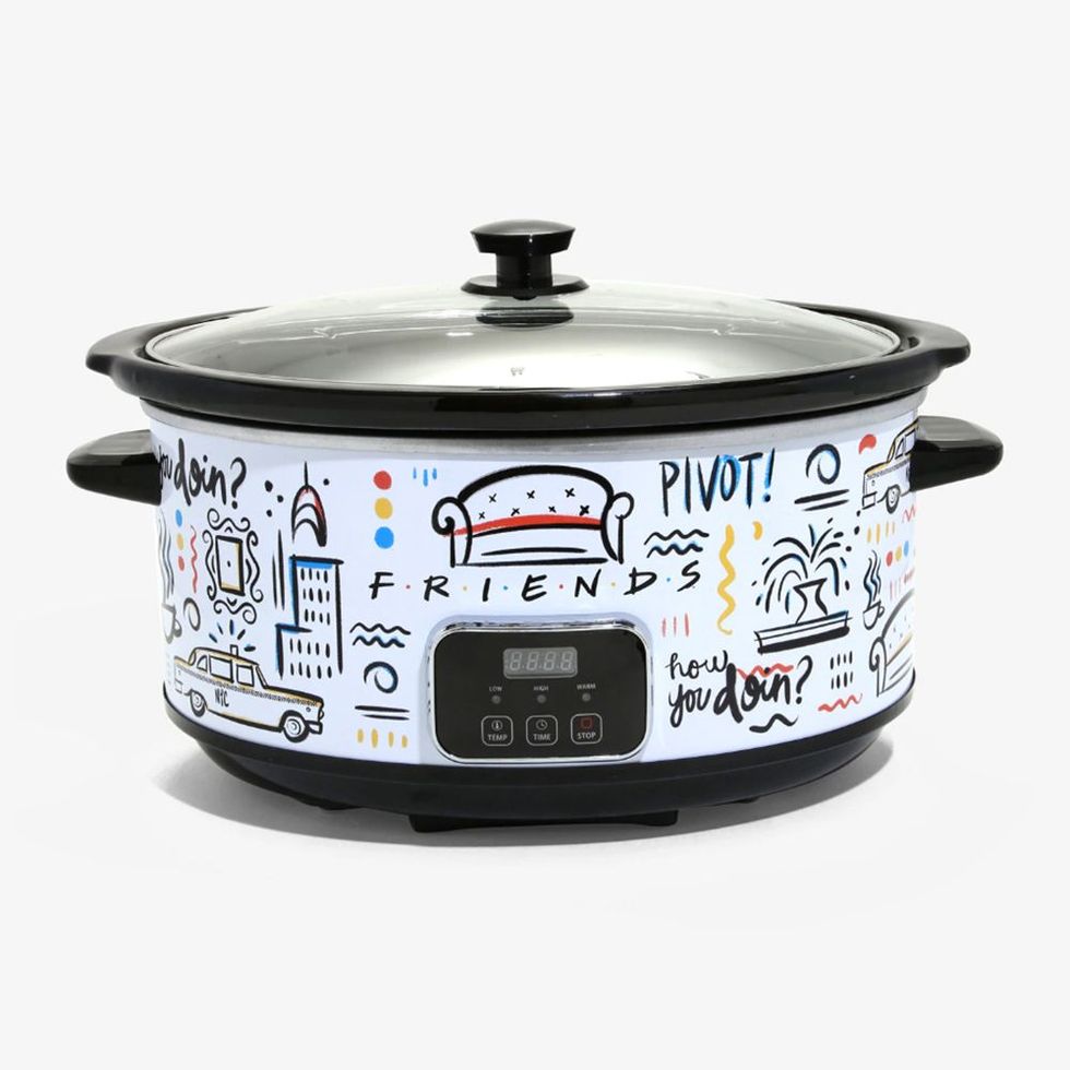 https://hips.hearstapps.com/vader-prod.s3.amazonaws.com/1579107362-friends-slow-cooker-square-1579107320.jpg?crop=1xw:1xh;center,top&resize=980:*