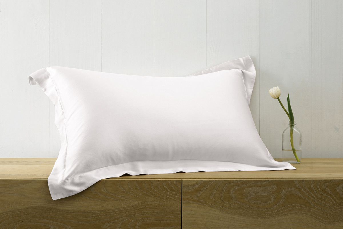 Best Silk Pillowcases for Anti ageing Shop Anonymous Pillow Cases online