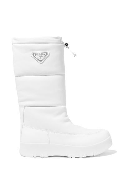 white snow boots with fur
