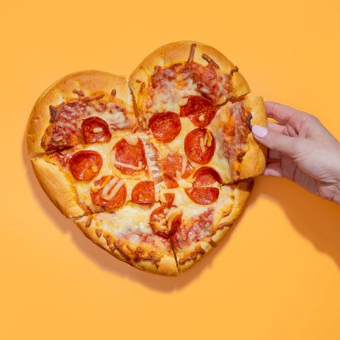 14 Places to Buy Heart-Shaped Pizza - Where to Buy Heart-Shaped Pizza ...