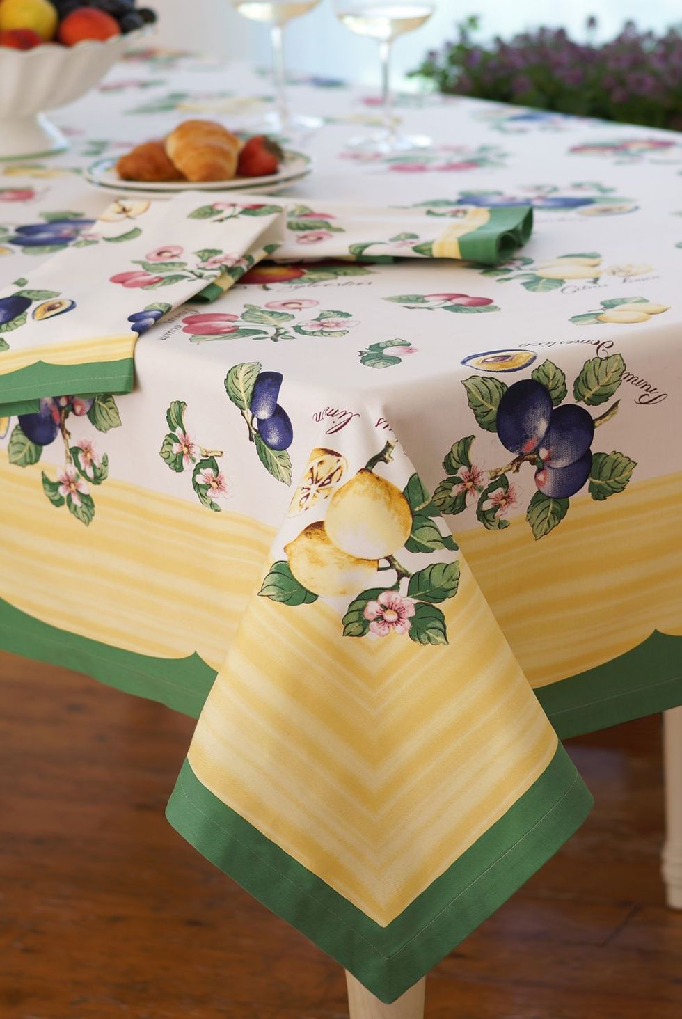 Villeroy & Boch French Garden Tablecloth
