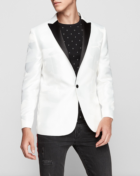 16 Best Prom Tuxedo and Suit Styles of 2021 - Cool Prom Outfits for Guys