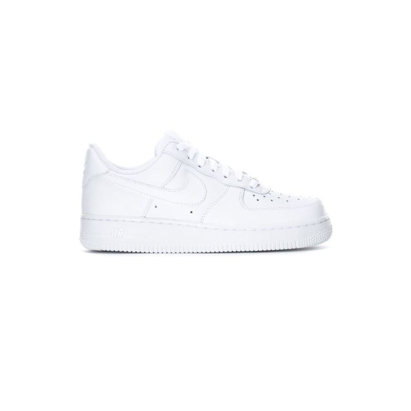 26 Best White Sneakers for 2022 - Classic White Shoes That Go With ... حزام عريض للخصر