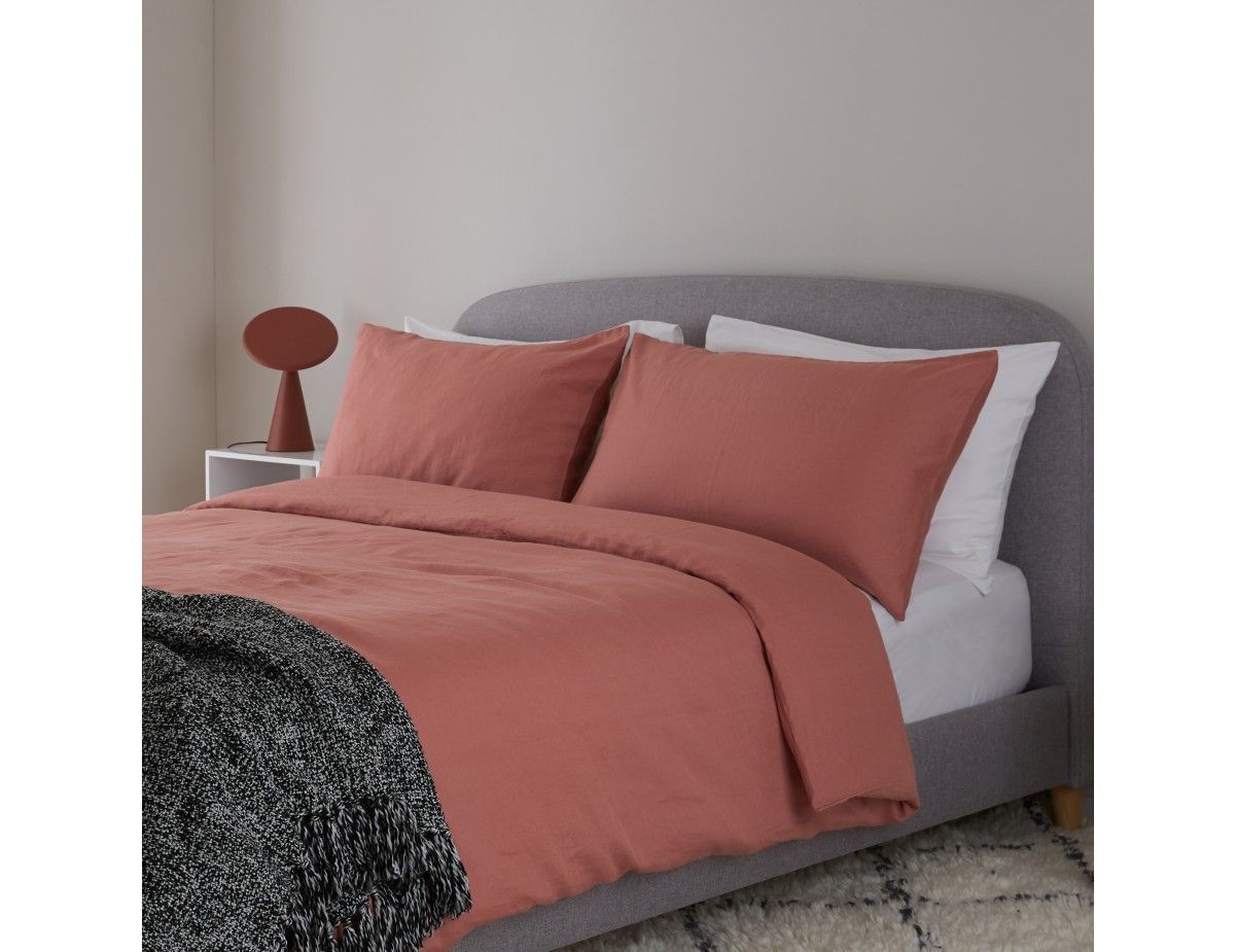 Best Linen Bedding 11 Of The Best Bedding Sets For Your Bedroom