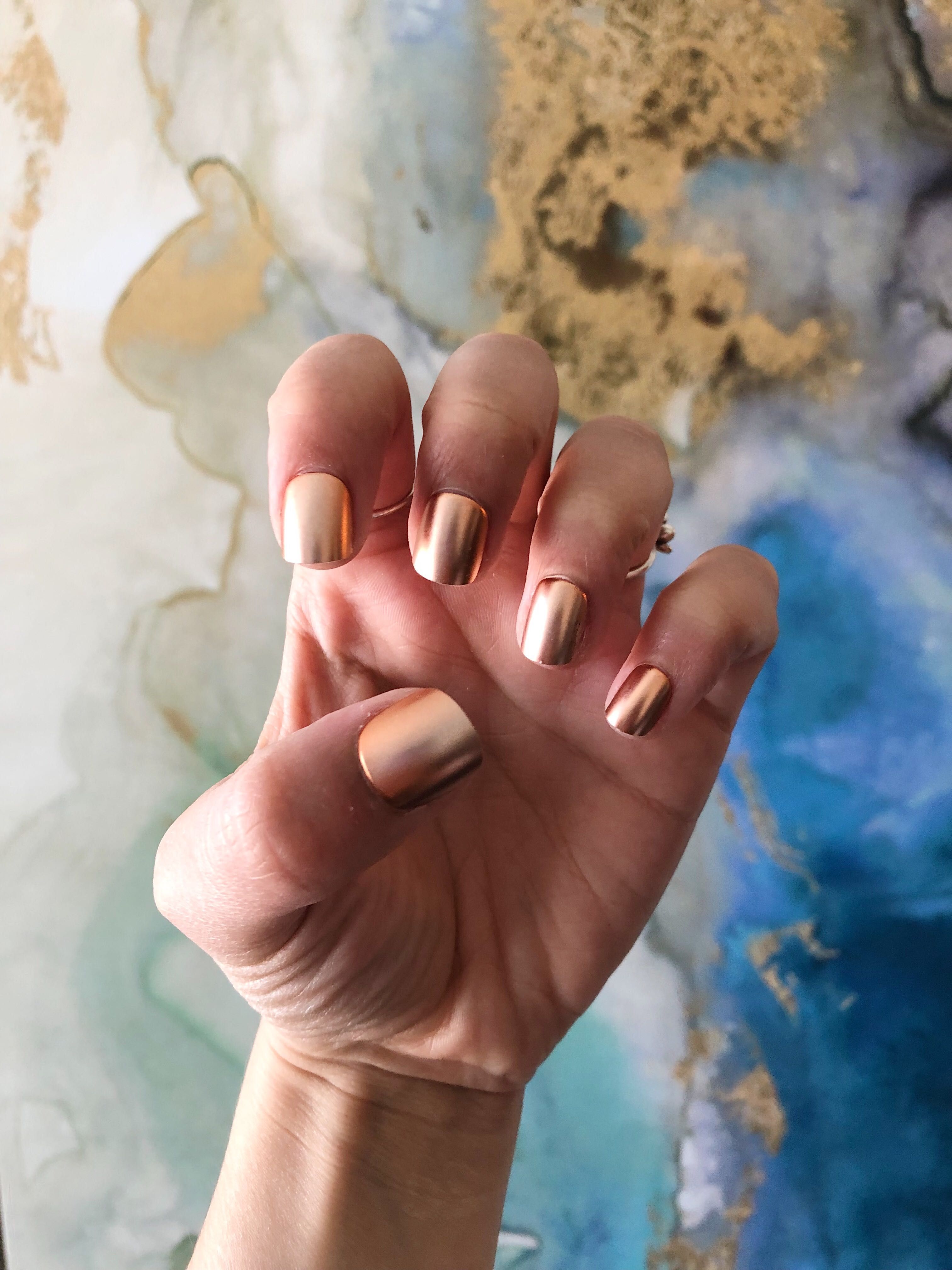 5 Best Press On Nails That Last For A Week Without Damage 2021