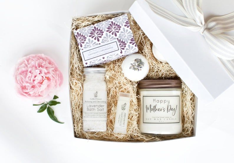 gift box ideas for mom