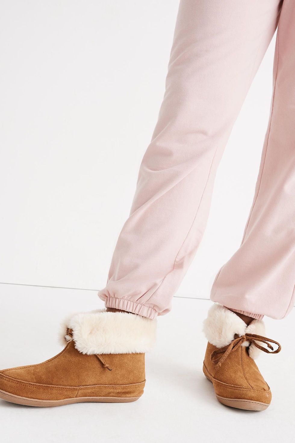 18 Best Women's Slippers to Shop in 2022