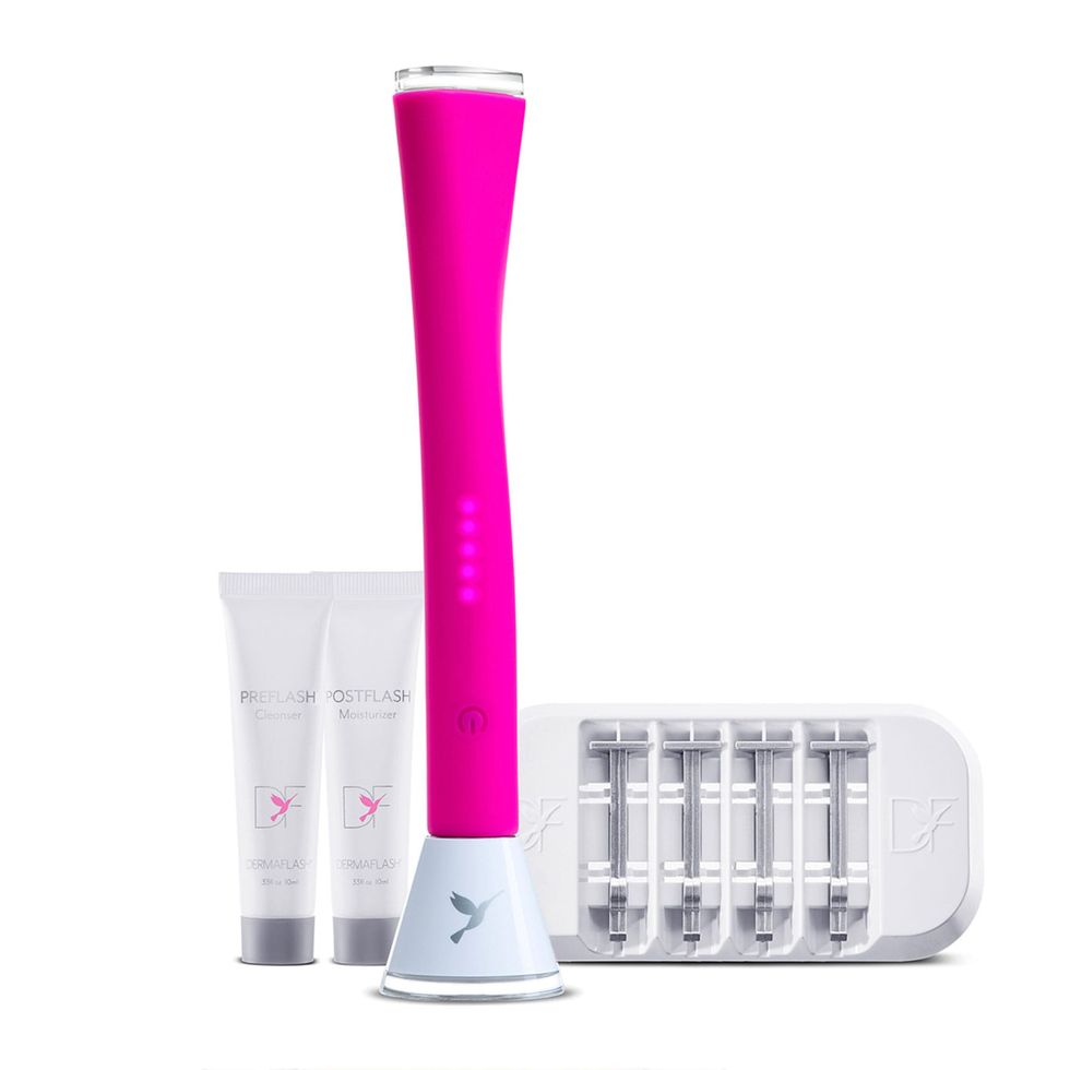 DERMAFLASH LUXE Anti-Aging Exfoliation Device Hot Pink