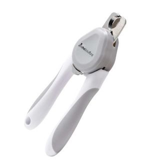 Dog nail clipper with safety guard
