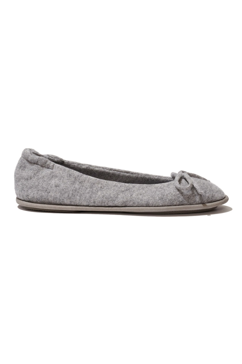 16 Best Slippers for Women 2020 | Comfy, Stylish Slippers