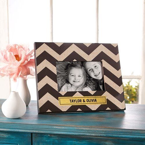 Zigzag Name Frame