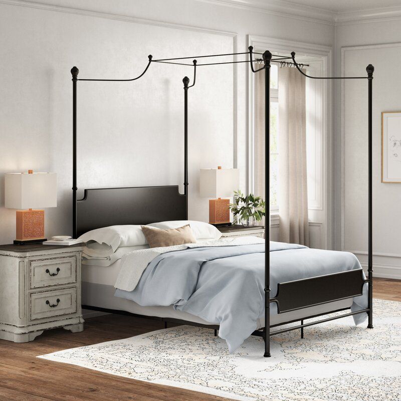 12 South Canopy Bed