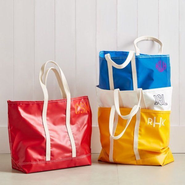 trendy beach bags