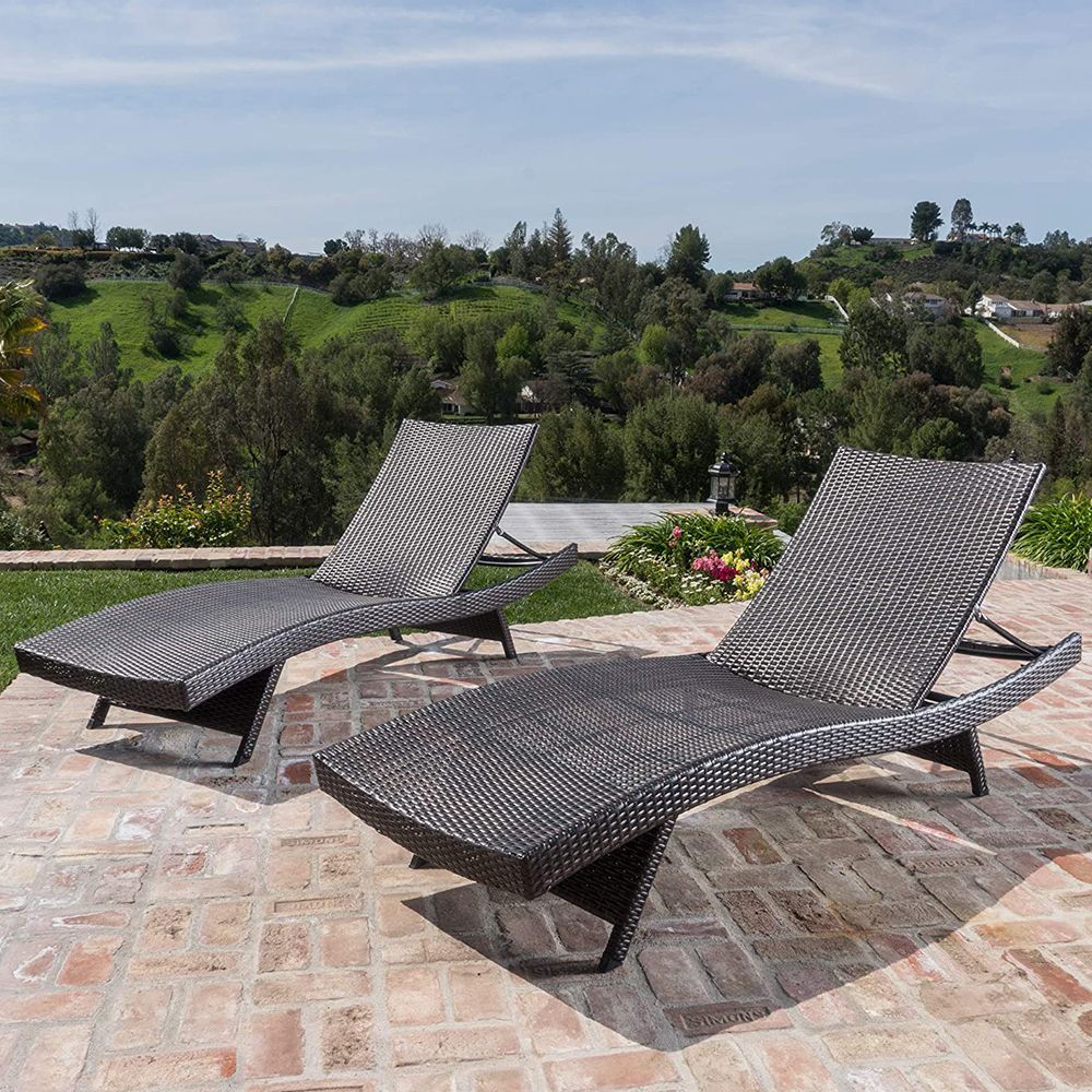 GUNJI Lounge Chairs for Outside 3 Pieces Patio Chaise Lounge Outdoor Adjustable Textilene Chaise Lounge Chairs Folding Pool Lounge Chairs Set of 2 with a Large Tempered Glass Table Brown 