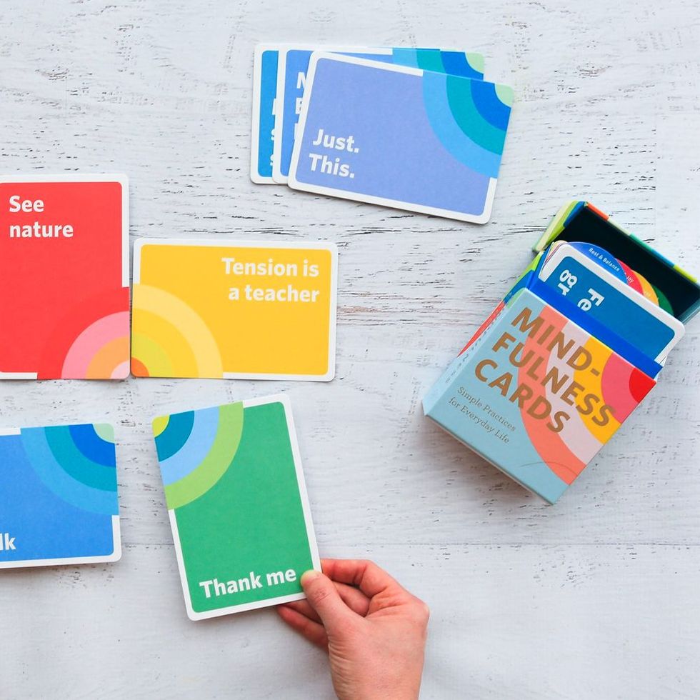 Mindfulness Cards: Simple Practices for Everyday Life 
