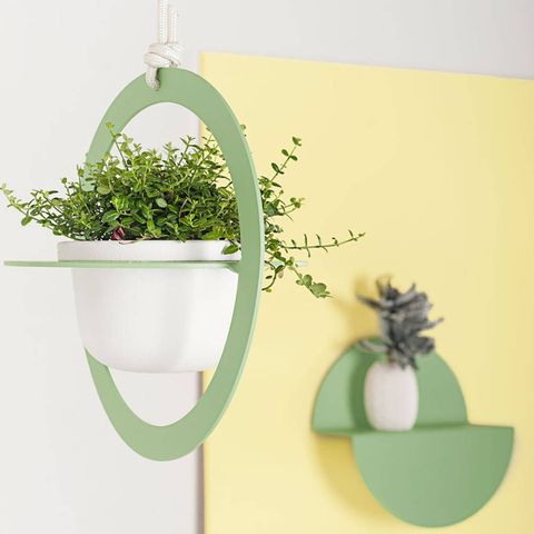 17 Best Hanging Plant Pots And Wall Planters For Indoor Spaces - Wall Pot Plant Hanging