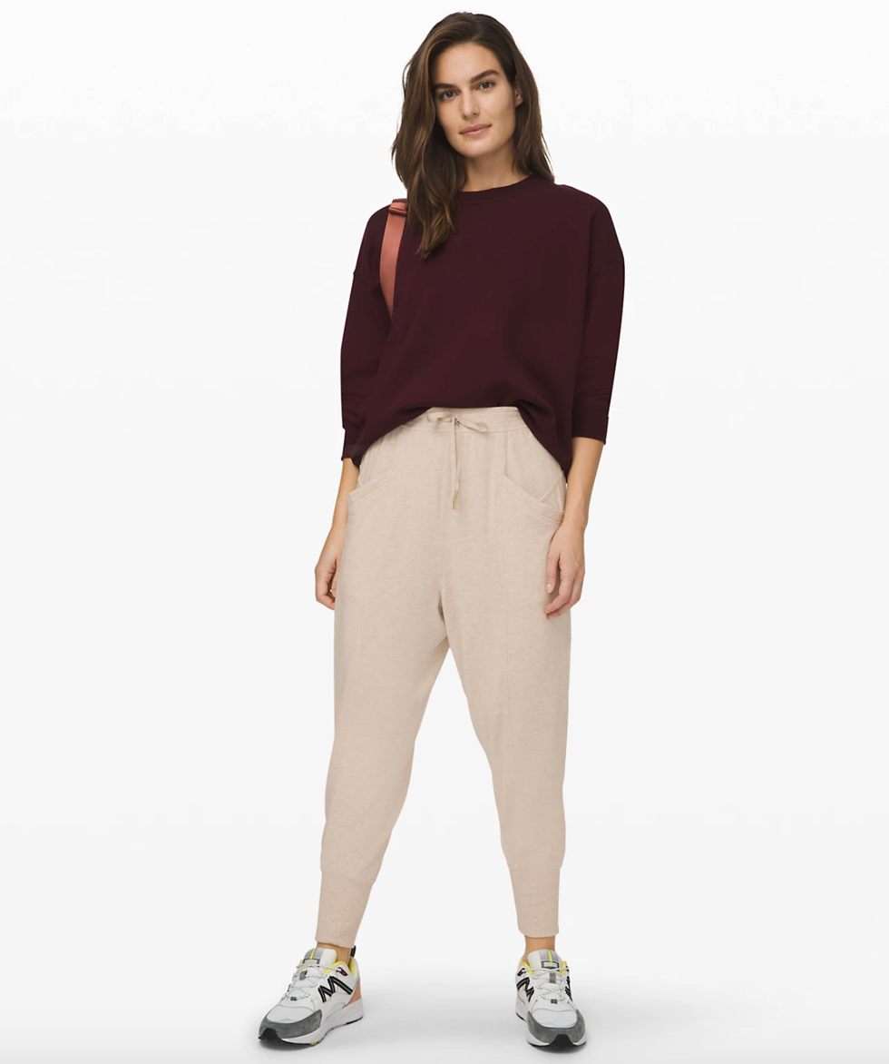 classy to comfy outfit ideas, woven joggers