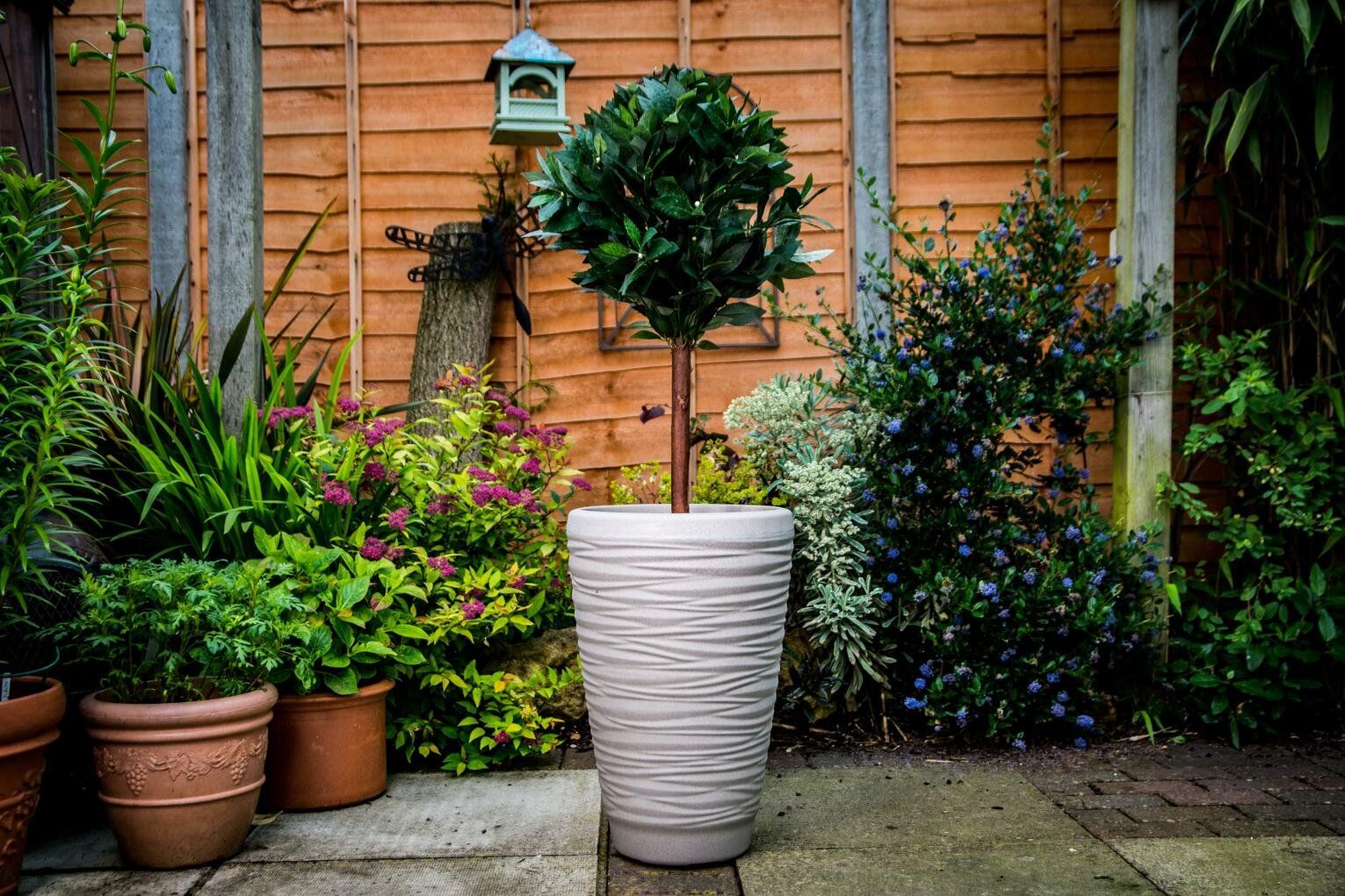 10 X 15cm Large Plastic Plant Pots Outdoor Garden