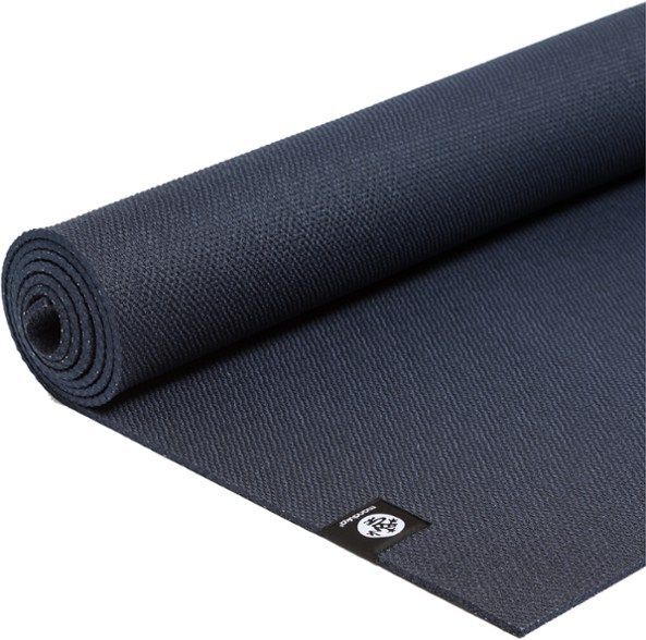 how thick should a yoga mat be